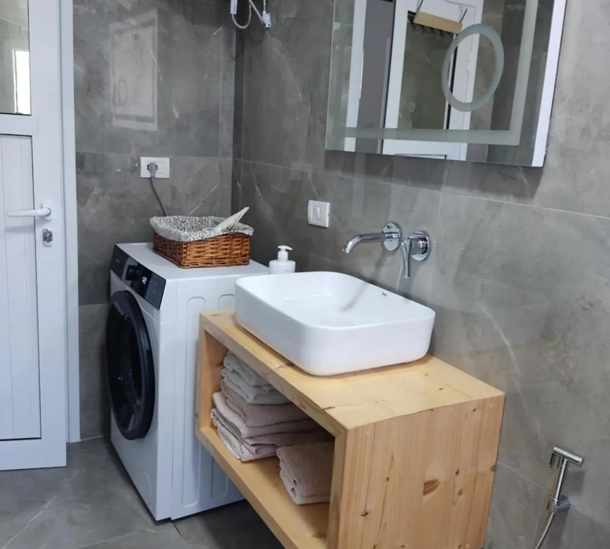 Marino'S Apartment Himare 0*,  Albania
